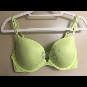 Victoria Secret bedazzled bra 36D